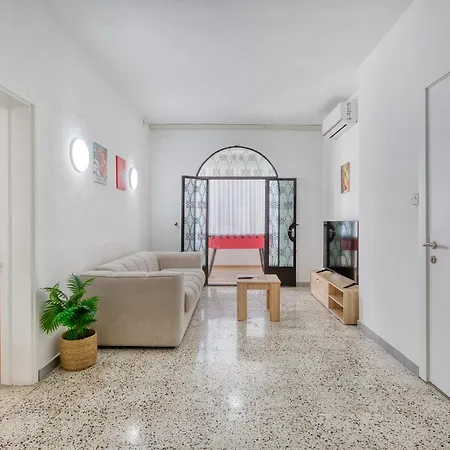 Luxury 4br Terrace & Bbq In St Julians Villa St. Julian's