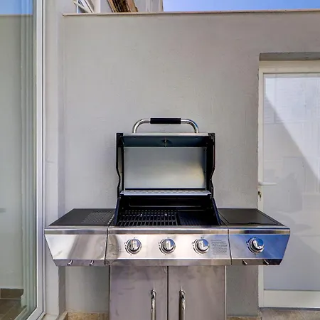 Luxury 4br Terrace & Bbq In St Julians Villa *
