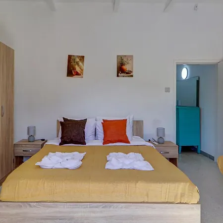 Luxury 4br Terrace & Bbq In St Julians *