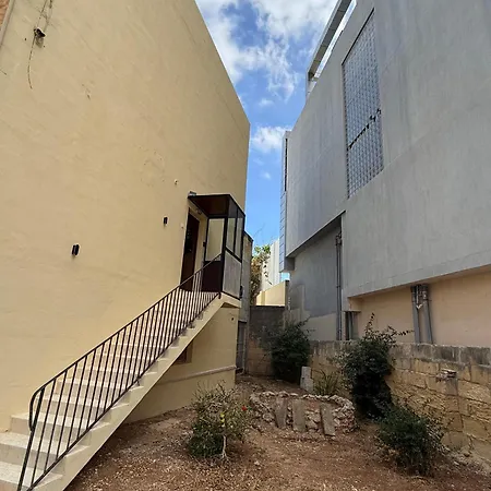 Luxury 4br Terrace & Bbq In St Julians *